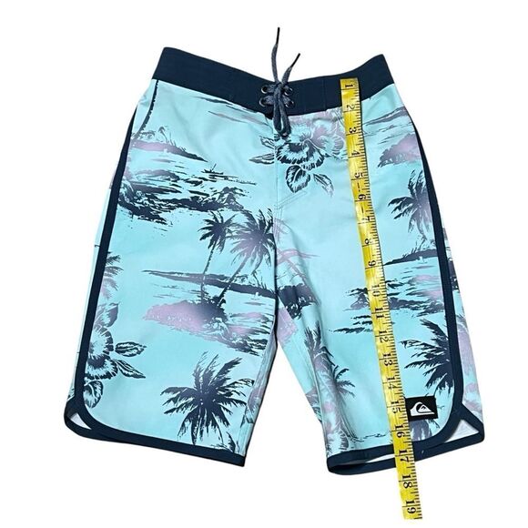 NWOT Quiksilver Tropical Print Board Shorts Boys 7x - Picture 2 of 8